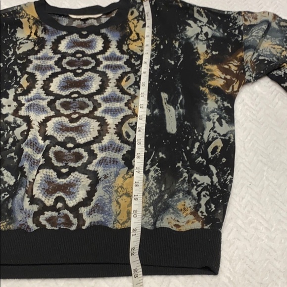 CAbi Python Snake Print Sweatshirt Style Blouse SZ S - Picture 6 of 10
